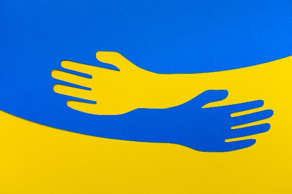 Pomoc Ukrainie od początku wojny: transporty z pomocą, opieka nad rodzinami ukraińskimi w Polsce